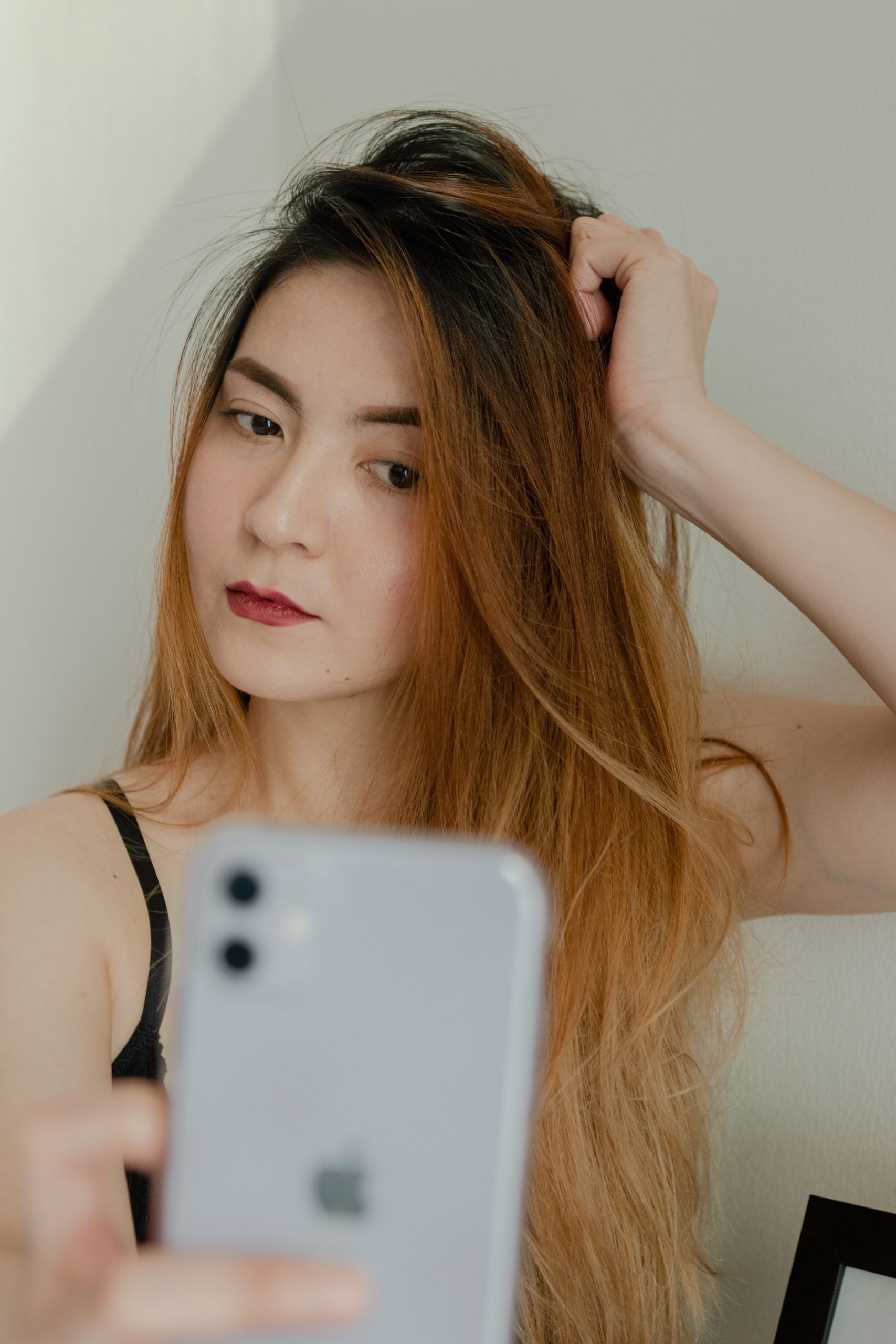 Aplikacje do przymierzania fryzur i makijażu – HIT czy KIT?